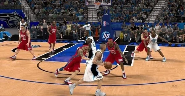 NBA 2K22晃倒技巧：背后运球+快速连续运球攻略