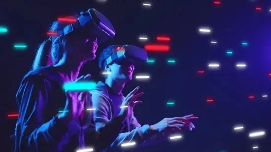 轻松入门元宇宙：VR／AR设备体验指南