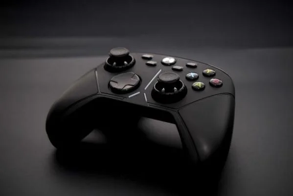 魔兽争霸手柄推荐：北通宙斯、阿修罗及Xbox One等热门选择